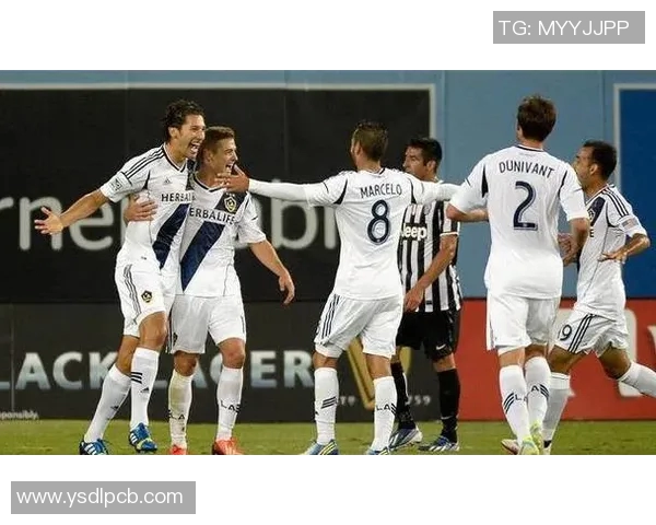 哥伦布机员与洛杉矶银河的激烈对决揭示足球战术新趋势